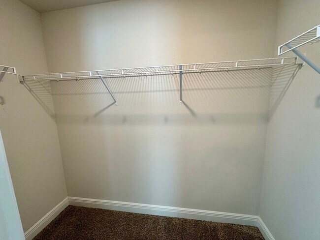 Building Photo - 272 The Prado