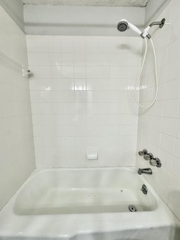 Building Photo - 2638 Park Rd