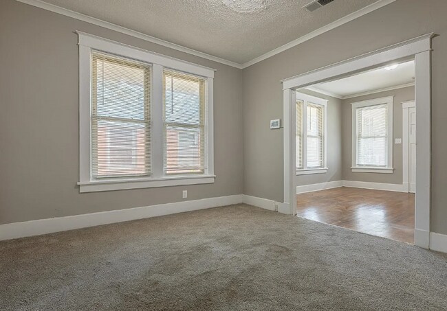 Building Photo - 666 E Gage Ave