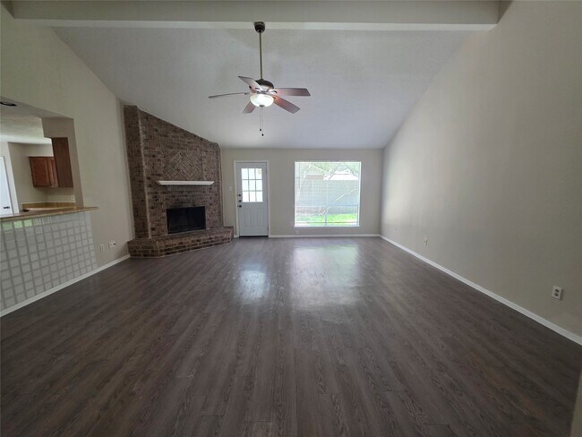 Building Photo - 2777 Forest Point Dr