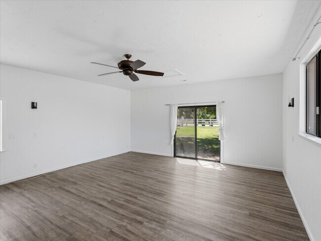 Building Photo - 4 Bedroom Home for Rent in Sanger | Sierra Views | 2,140± Sq. Ft. | Lawn Care Included