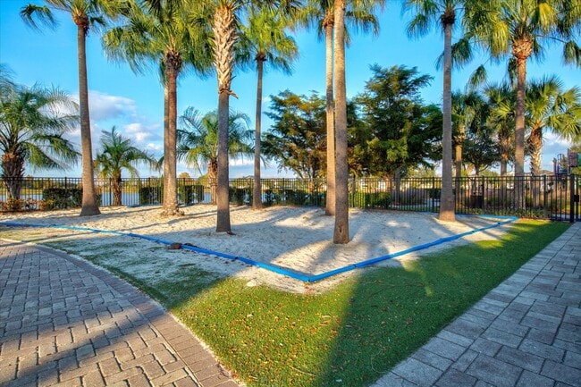 Building Photo - 5709 Silver Sun Dr