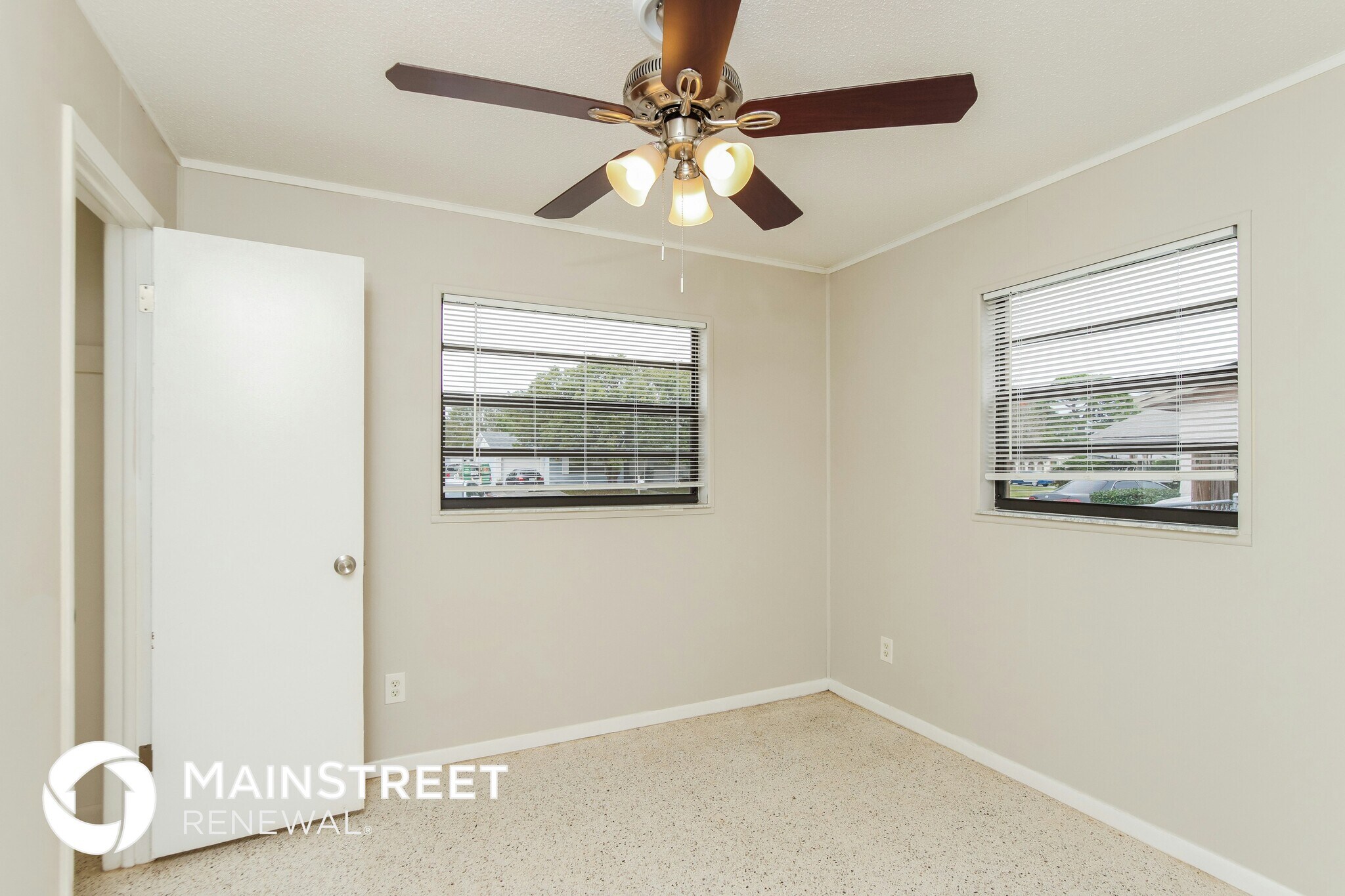 Building Photo - 1021 Coronado Dr