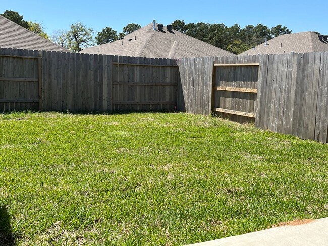 Building Photo - 3/2/2  in the beautiful  gated community of Point Aquarius WISD