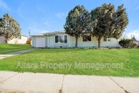 Building Photo - 2123 Robin Dr