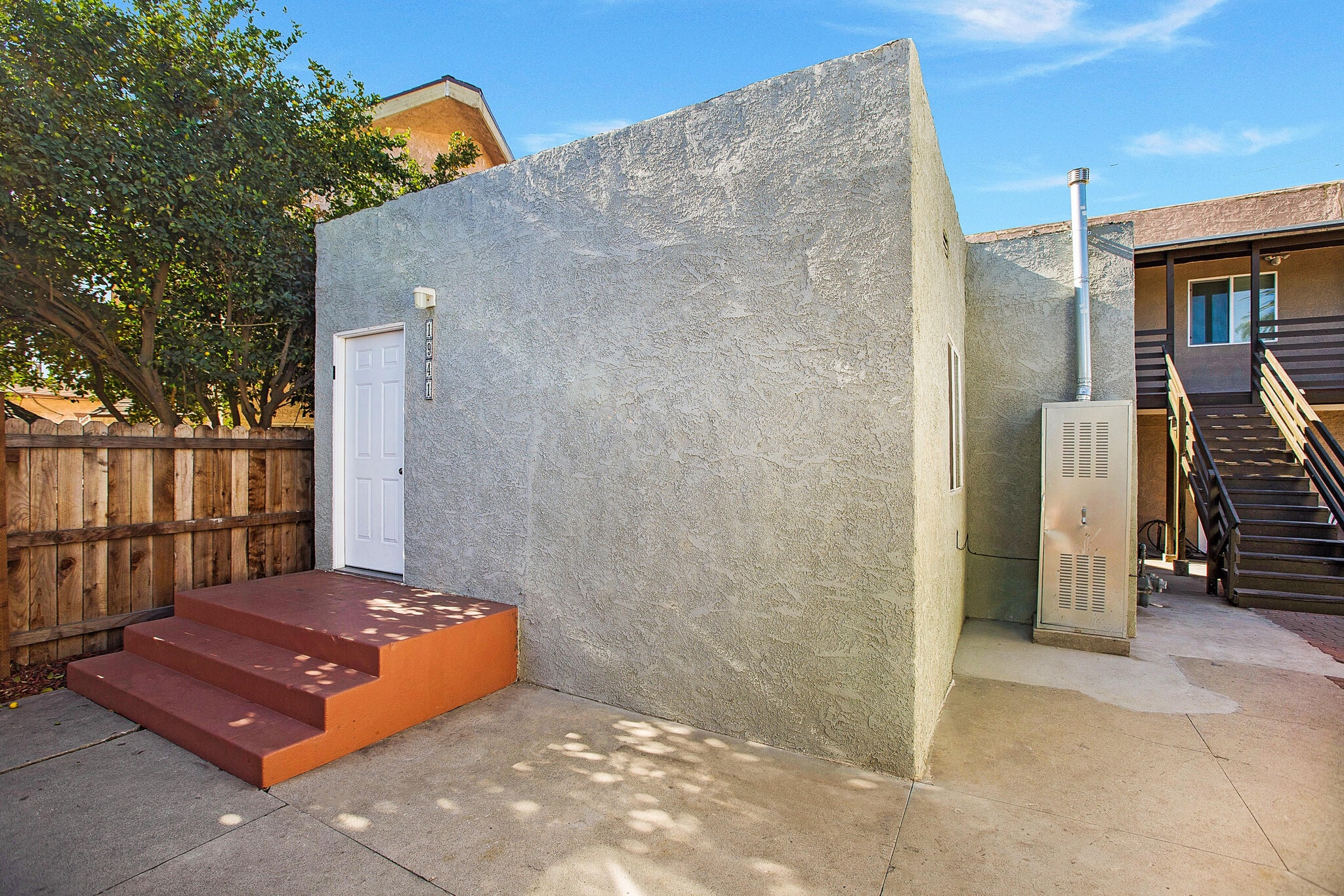 UNIT 1941 - 1941 Olive Ave