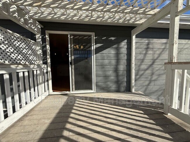 Building Photo - 716 49th St N