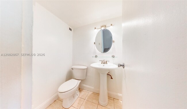 Building Photo - 17011 N Bay Rd