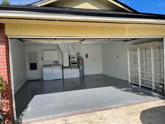 Building Photo - 1392 San Diego Ct