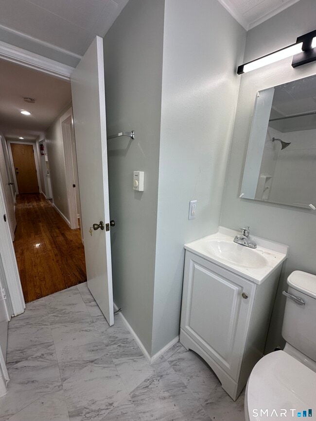 Building Photo - 211 Kent Rd