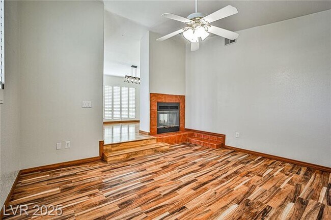 Building Photo - 6315 N Park St