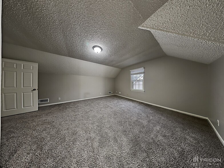 Building Photo - 730 Brushy Ridge Dr