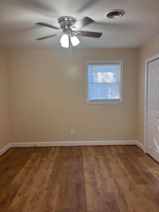 Building Photo - 855 Whatley St