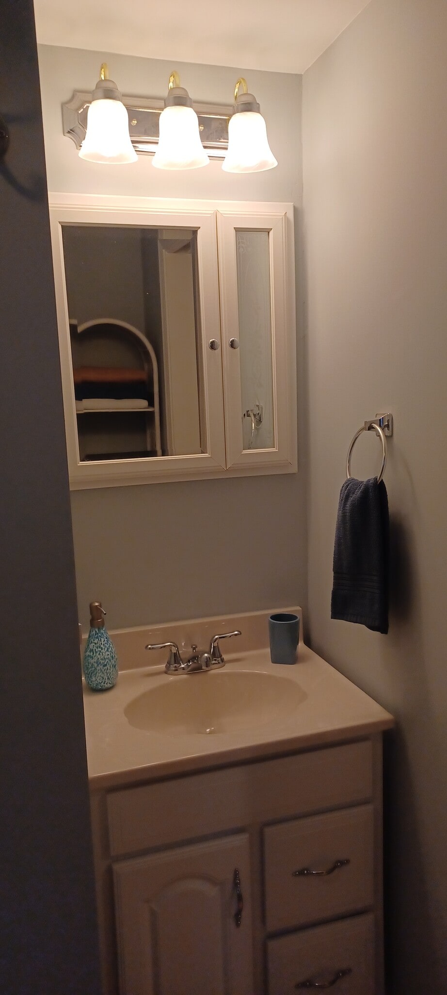 Building Photo - 313 West Ave