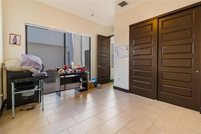 Building Photo - 13659 SW 159th Ave