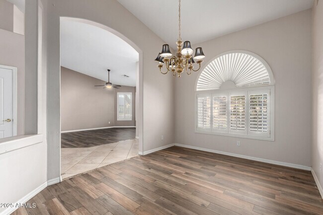 Building Photo - 6401 W Orchid Ln