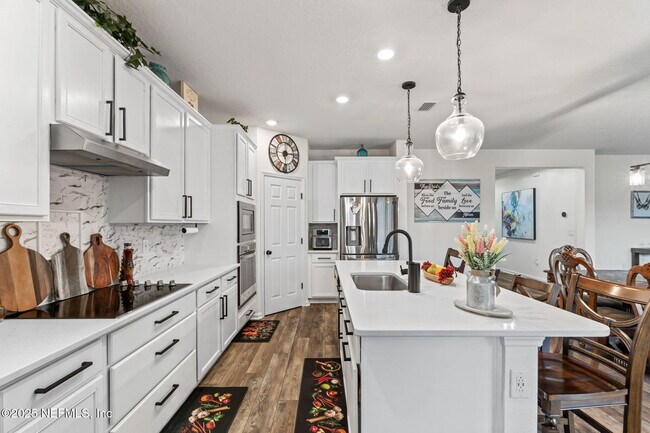 Building Photo - 12897 Logans Walk Ln