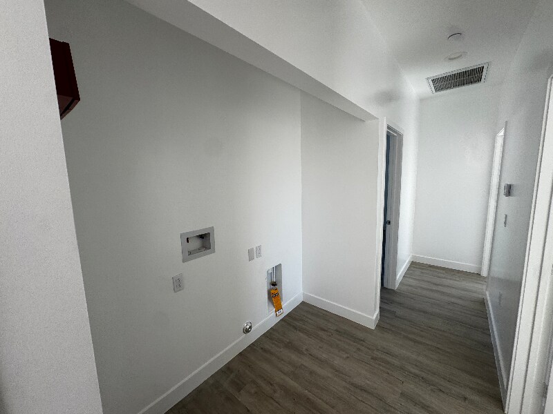 Building Photo - 25514 Walker St