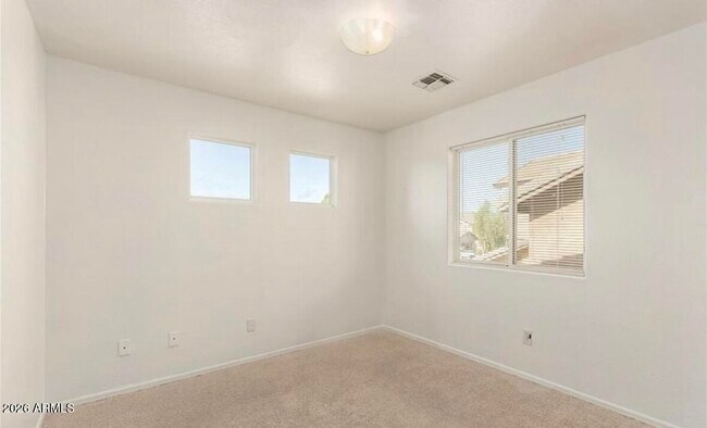 Building Photo - 11625 W Monroe St