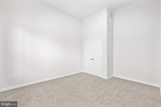 Building Photo - 6236 Folly Ln