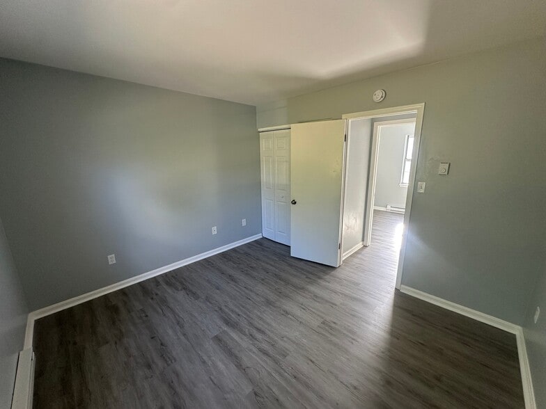 Building Photo - 413A Ogle Ave
