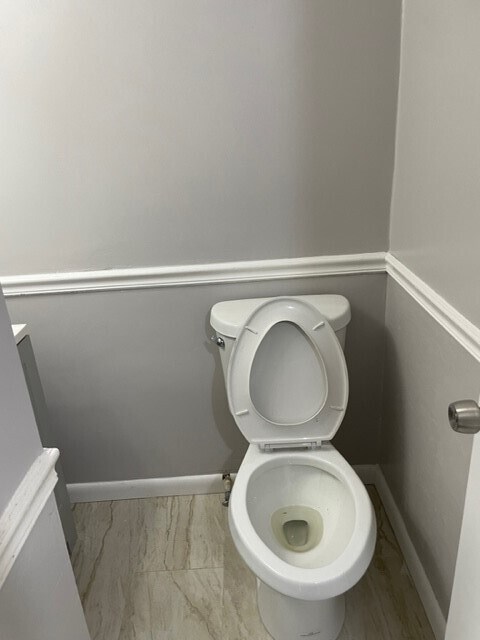 Building Photo - 13620 Rosewood St