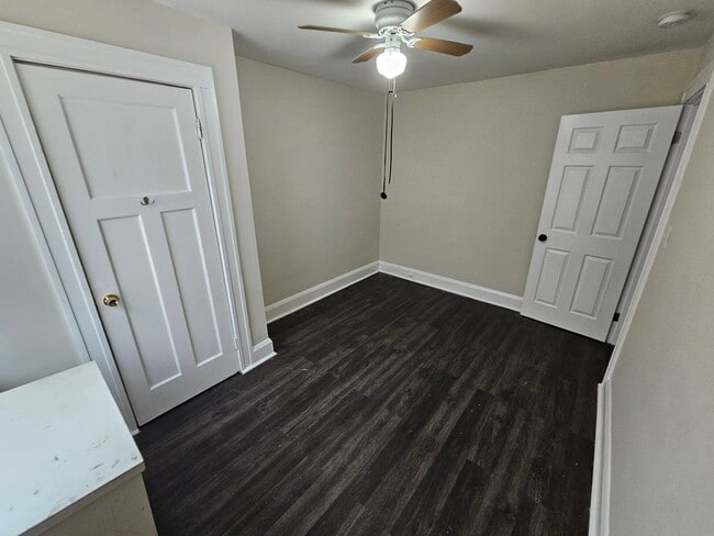 Building Photo - 2 Bedroom 1 Bathroom in Belair-Edison