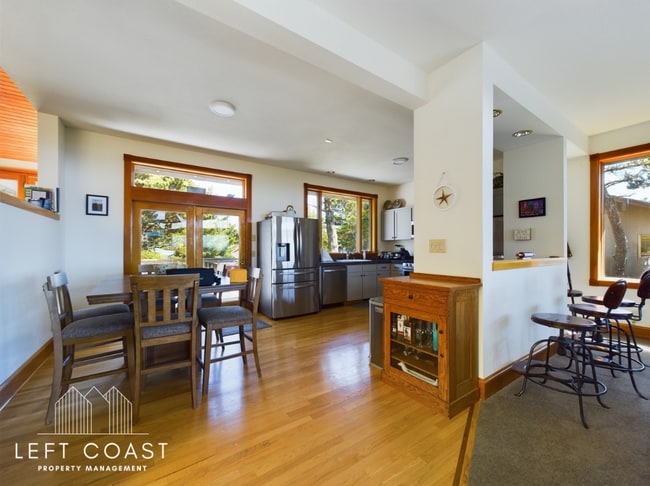 Building Photo - 26 Dune Point Dr