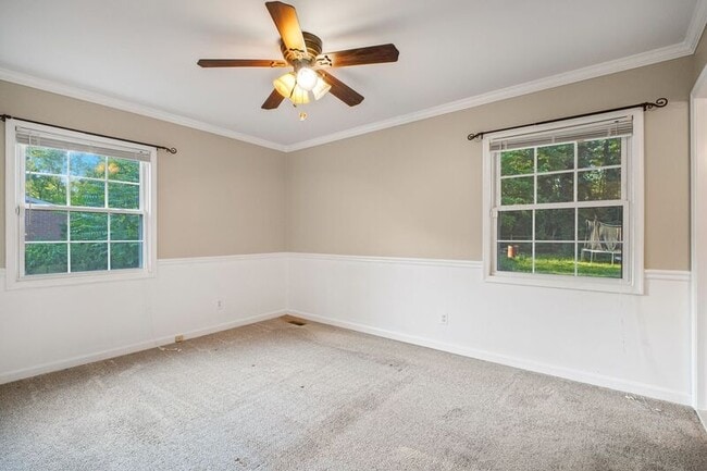 Building Photo - 948 Ficklen Rd