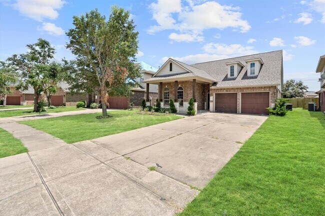 Building Photo - 18339 Red Oak Manor Ln