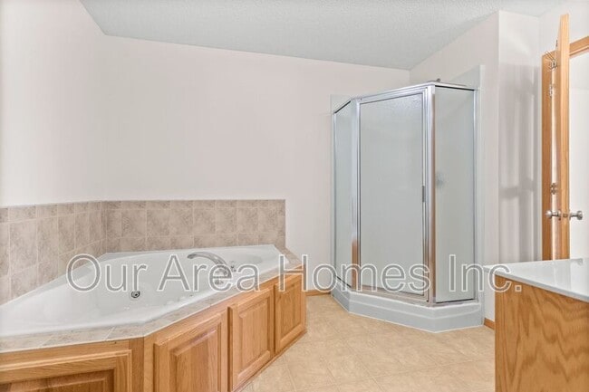 Building Photo - 5646 100th Ln N