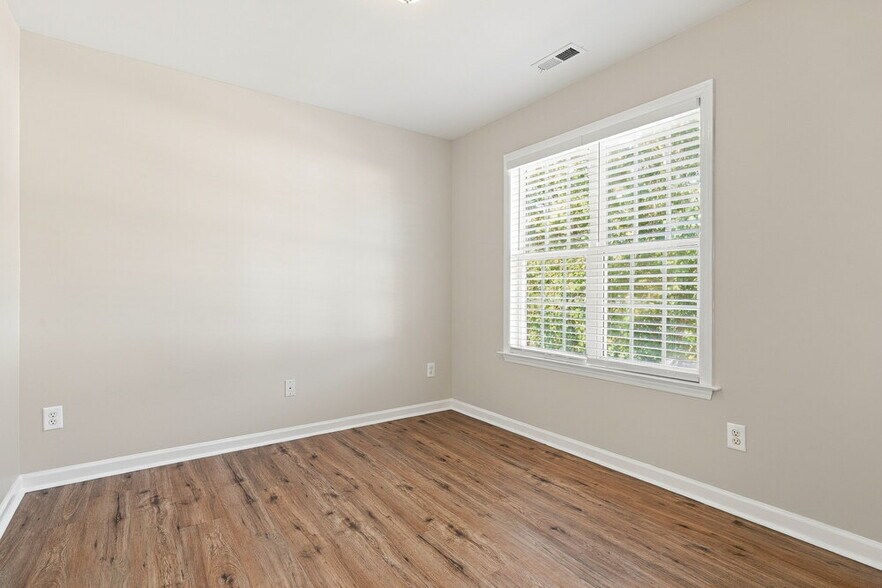 Building Photo - 224 Stansbury Ln