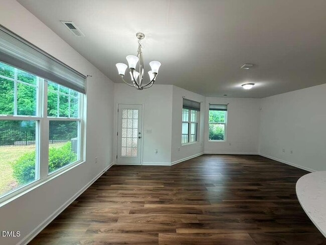 Building Photo - 6009 Beale Loop