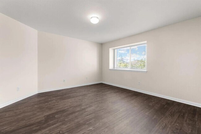 Building Photo - 1209 Laurel Oak Trail