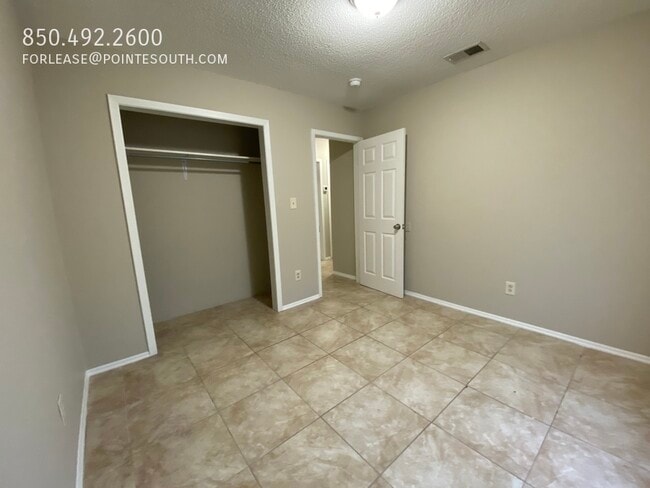 Building Photo - 6394 Schoel Ln