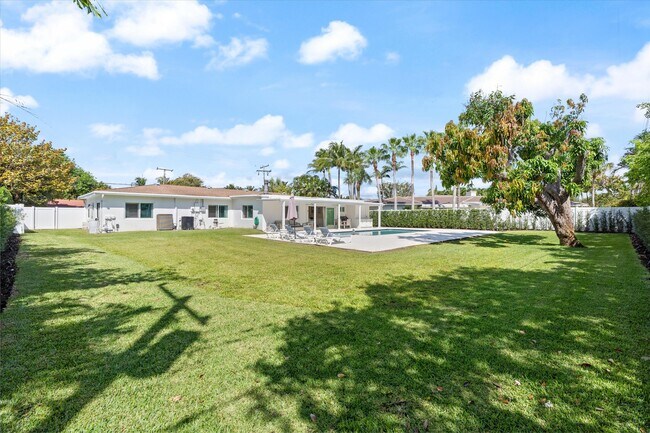 Building Photo - 1309 NW 4th Ave