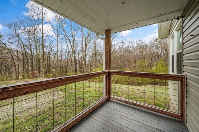 Building Photo - Harriman 37748 - Charming 2-bedroom, 1.5-bathroom Home nestled on 3.8 acres of woods - Contact Ch...