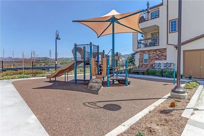 Building Photo - 114 Lugo Ln