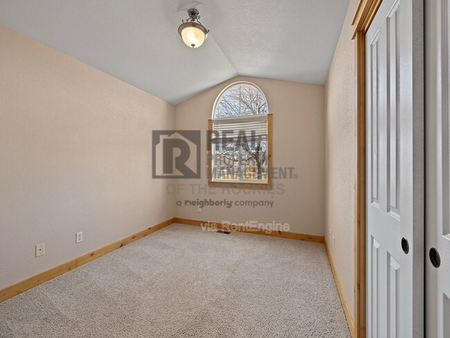 Building Photo - 8924 Smoke Signal Way