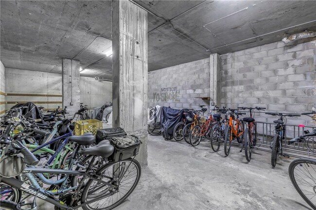 Building Photo - Beautiful 2BR/2BA Waterfront Condo in 55+ Community – Available for Rent!