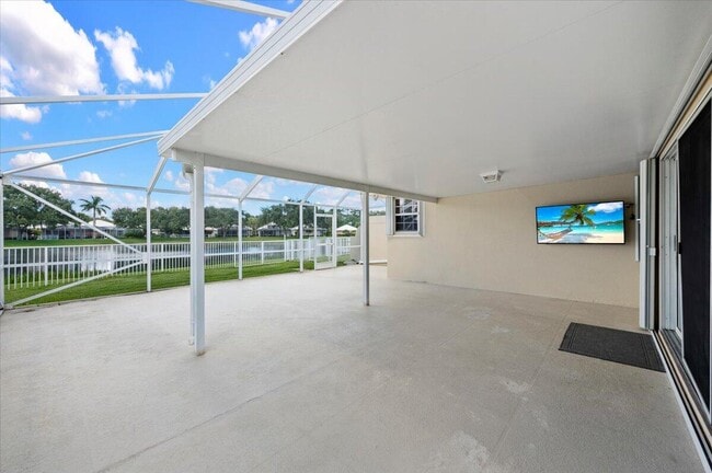 Building Photo - 4197 Royal Oak Dr