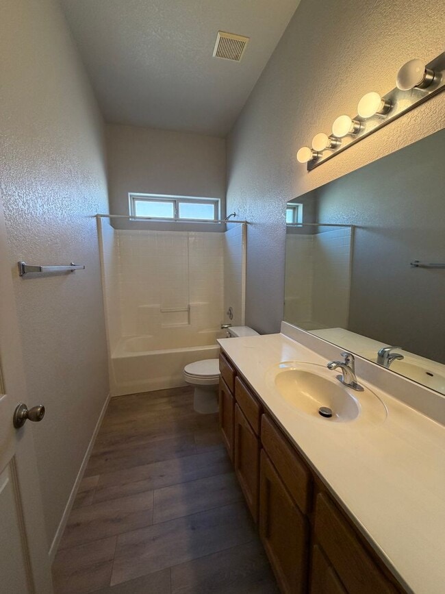 Building Photo - 3 BED 2 BATH IN YUMA EAST!