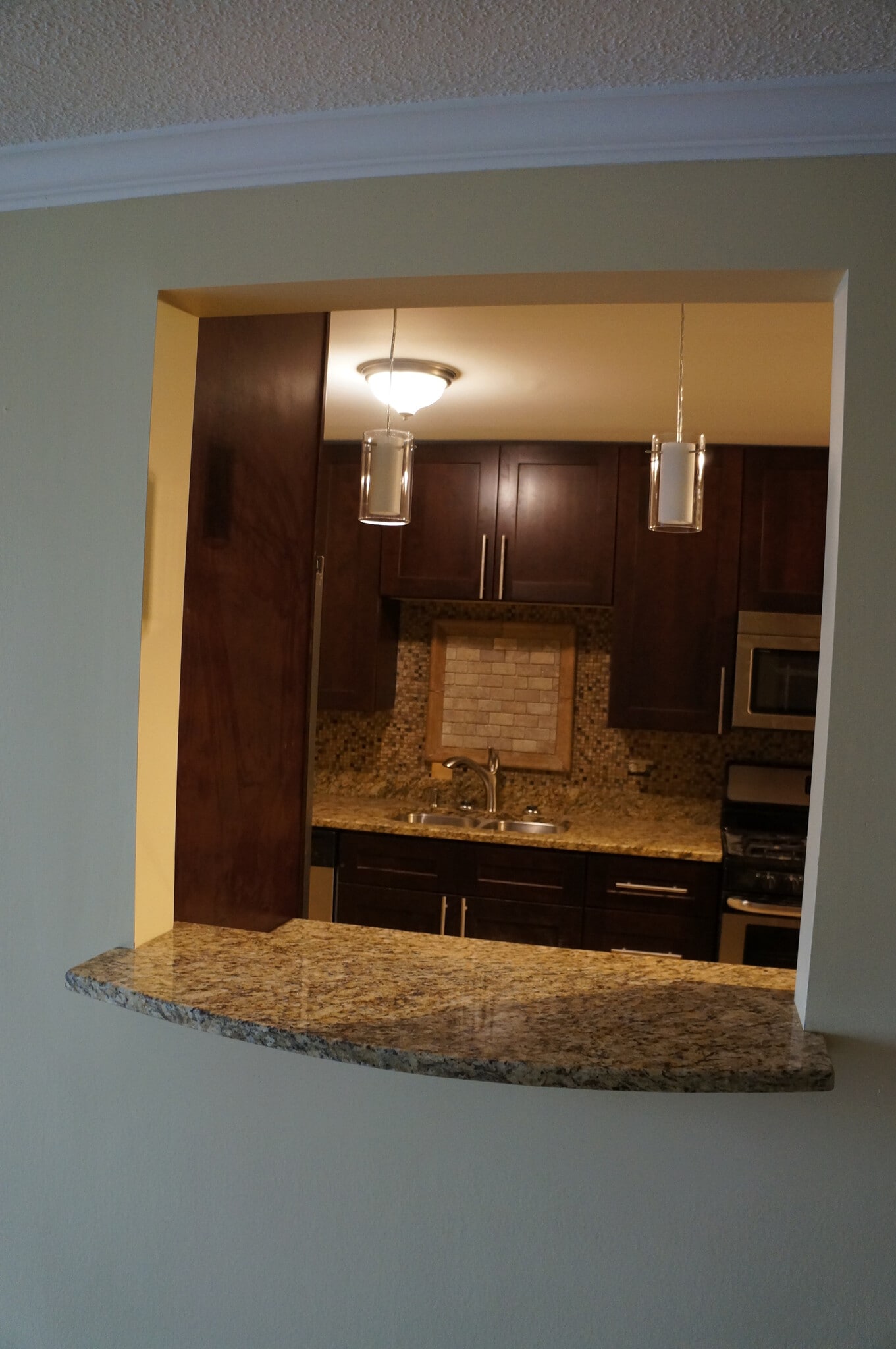 Building Photo - 712 Dempster St