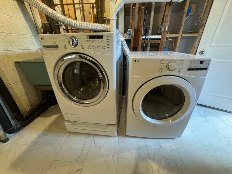 laundry - 1013 Mountfort Ct SW