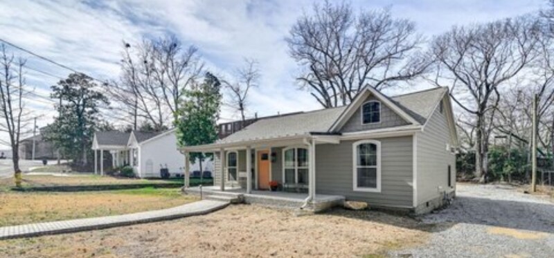 Building Photo - 107 Caldwell St