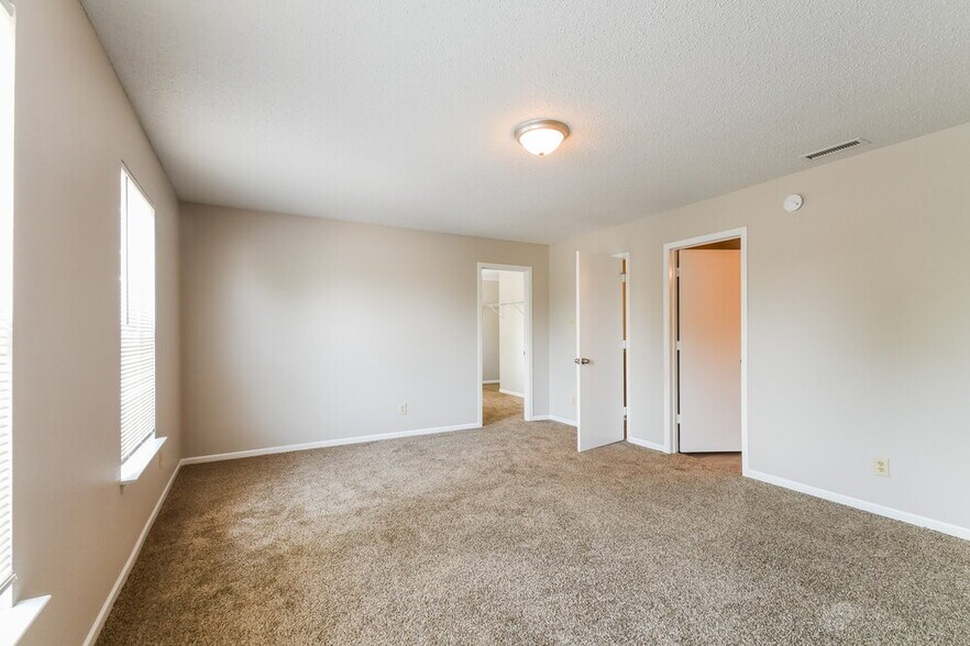 Building Photo - 9322 W Dockside Cir