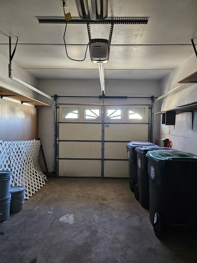 Building Photo - 4717 Cactus Way