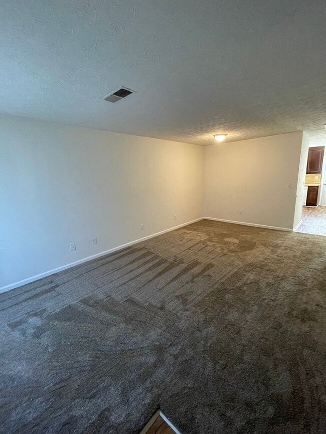 Building Photo - 6853-6853 Selman Dr