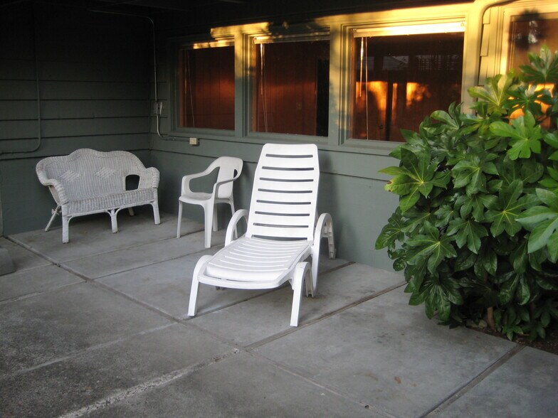 Building Photo - 8715 27th Ave NE