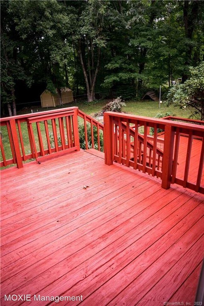 Building Photo - 3 br, 2 bath House - 3 Overlook Dr